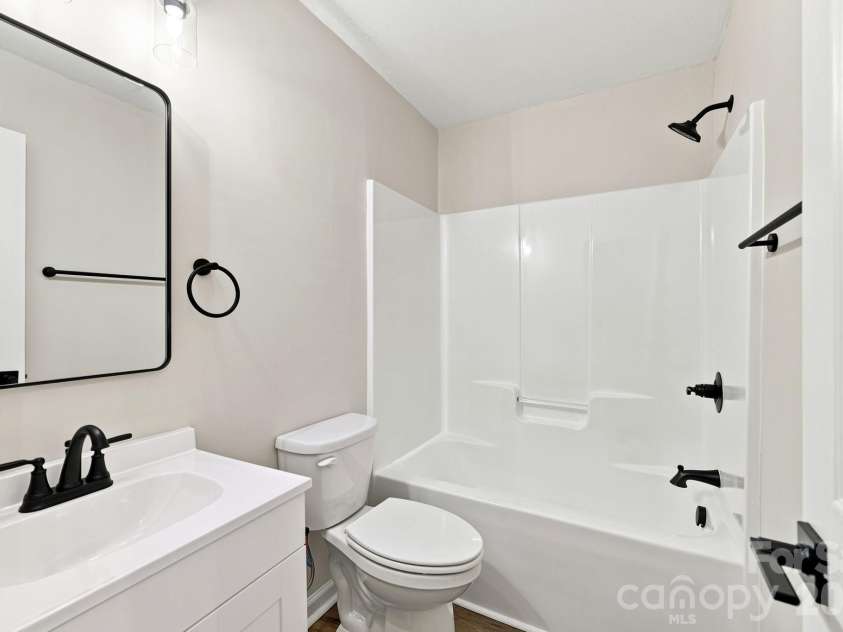 160 Birchwood Drive, Salisbury, NC 28146.  MLS# CAR4409143, YatesRealty ID 40312. 