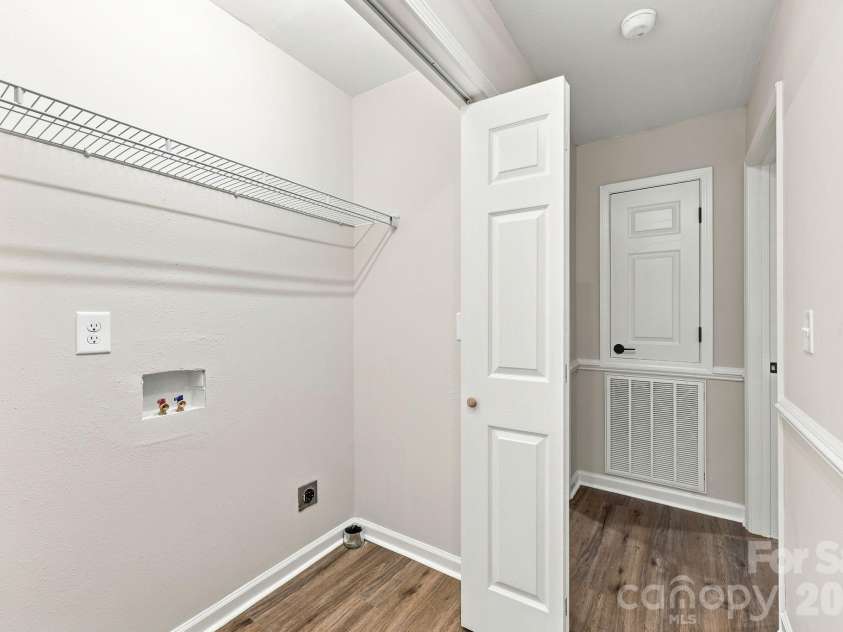 160 Birchwood Drive, Salisbury, NC 28146.  MLS# CAR4409143, YatesRealty ID 40312. 