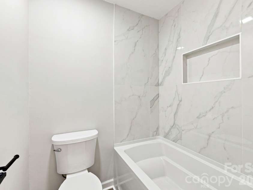160 Birchwood Drive, Salisbury, NC 28146.  MLS# CAR4409143, YatesRealty ID 40312. 