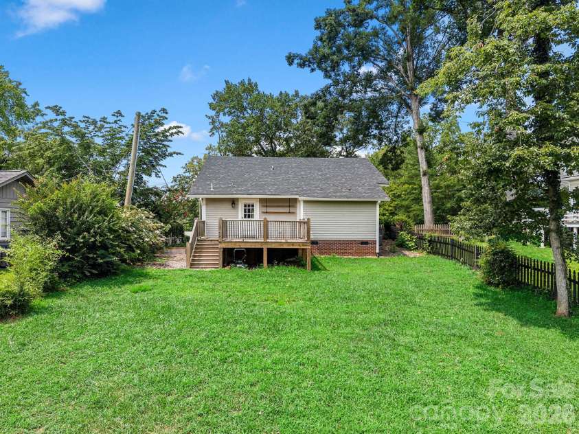 143 Broadway Avenue, Tryon, NC 28782.  MLS# CAR4409140, YatesRealty ID 40315. 