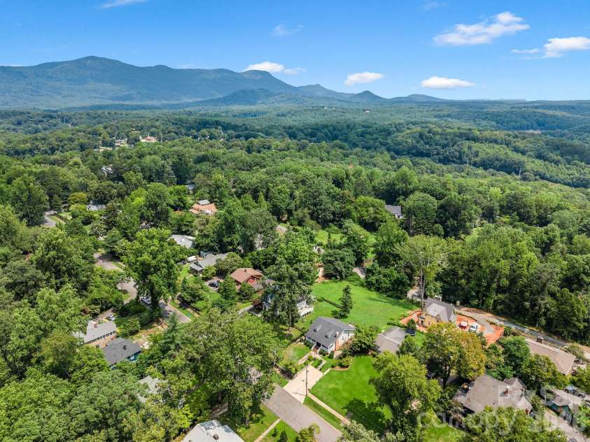 143 Broadway Avenue, Tryon, NC 28782.  MLS# CAR4409140, YatesRealty ID 40315. 