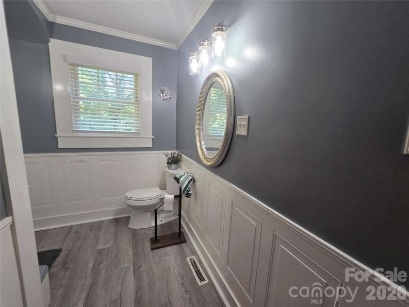 1466 White Oak Avenue, Albemarle, NC 28001.  MLS# CAR4409167, YatesRealty ID 40316. 