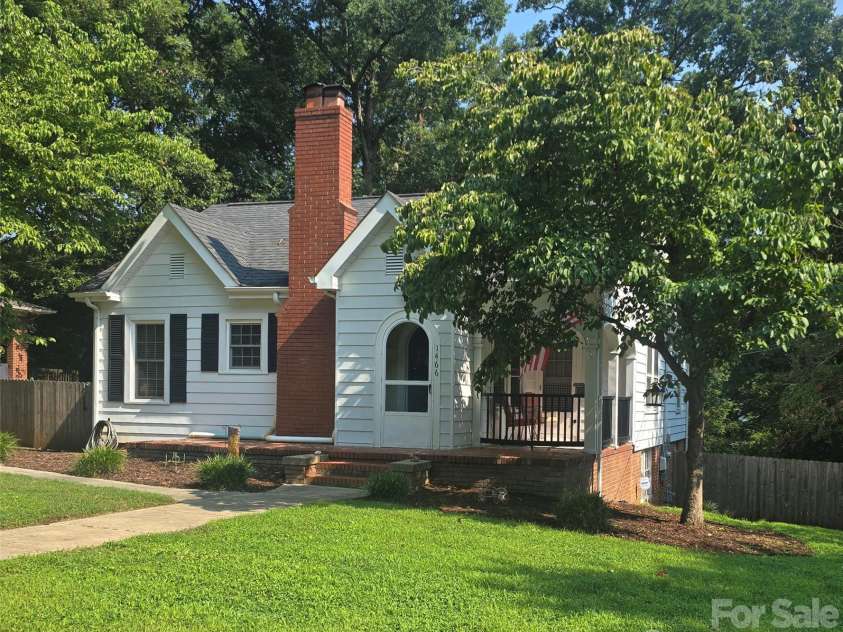 1466 White Oak Avenue, Albemarle, NC 28001.  MLS# CAR4409167, YatesRealty ID 40316. 