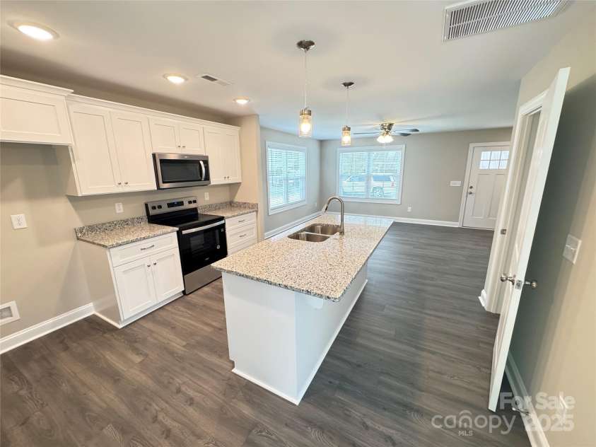 1406 Mason Street, Kannapolis, NC 28081.  MLS# CAR4242589, YatesRealty ID 4032. 