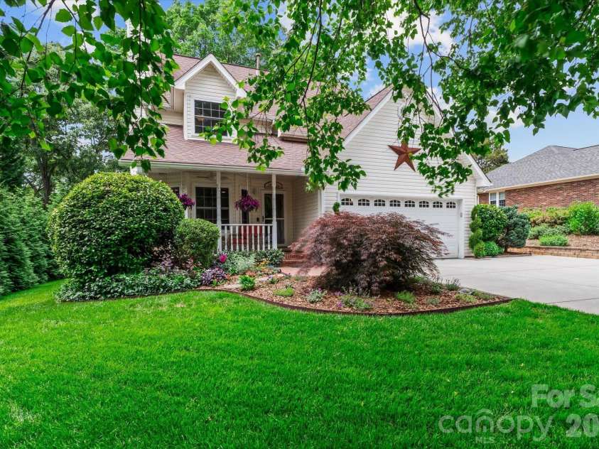 1315 Mistletoe Ridge Place, Concord, NC 28027.  MLS# CAR4408982, YatesRealty ID 40321. 