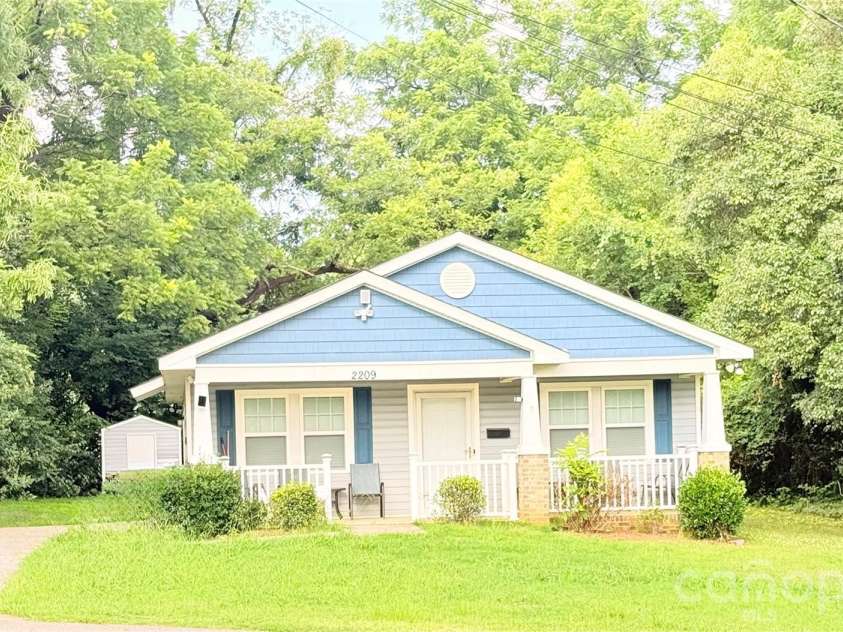 2209 Julia Avenue, Charlotte, NC 28206.  MLS# CAR4398939, YatesRealty ID 40322. 