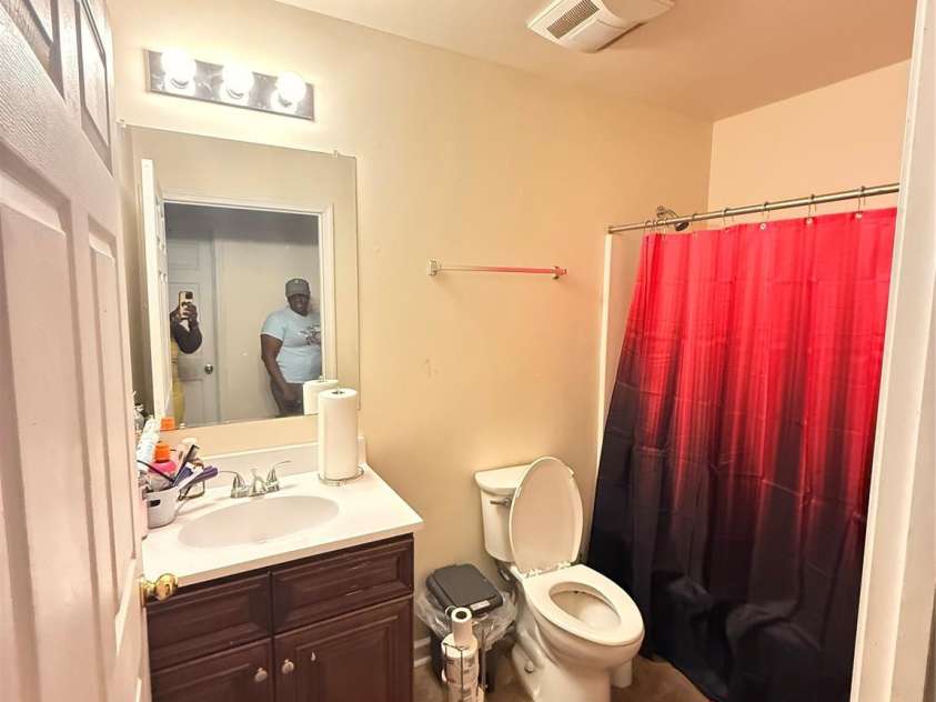 2209 Julia Avenue, Charlotte, NC 28206.  MLS# CAR4398939, YatesRealty ID 40322. 