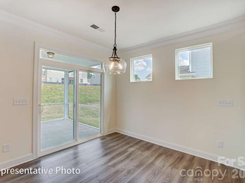 1068 Tradition Club Street, York, SC 29745.  MLS# CAR4408185, YatesRealty ID 40323. Breakfast Area