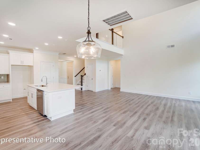 1068 Tradition Club Street, York, SC 29745.  MLS# CAR4408185, YatesRealty ID 40323. Breakfast Area