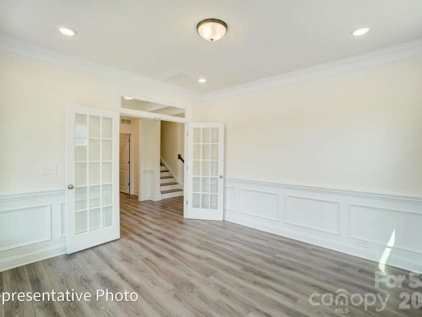 1068 Tradition Club Street, York, SC 29745.  MLS# CAR4408185, YatesRealty ID 40323. Homesite 150 features a dining room