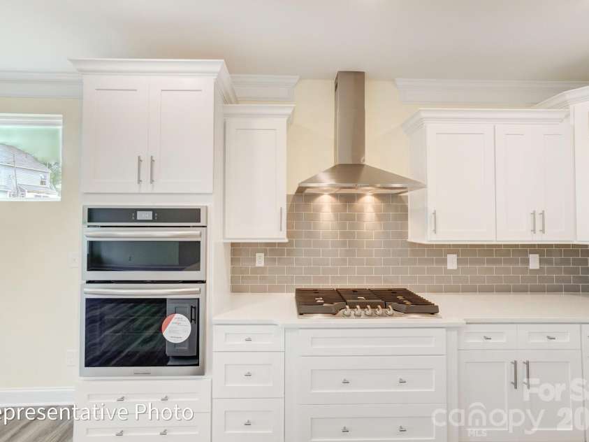 1068 Tradition Club Street, York, SC 29745.  MLS# CAR4408185, YatesRealty ID 40323. Kitchen