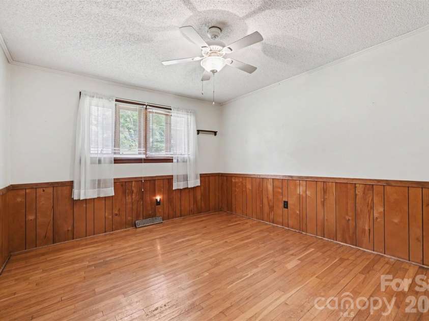 225 Oliphant Road, Mooresville, NC 28115.  MLS# CAR4409209, YatesRealty ID 40324. 