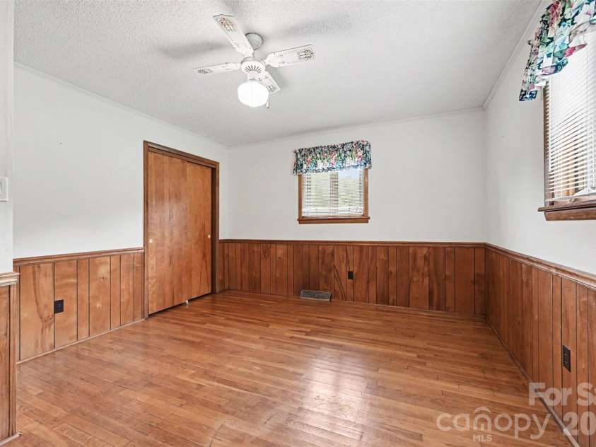 225 Oliphant Road, Mooresville, NC 28115.  MLS# CAR4409209, YatesRealty ID 40324. 
