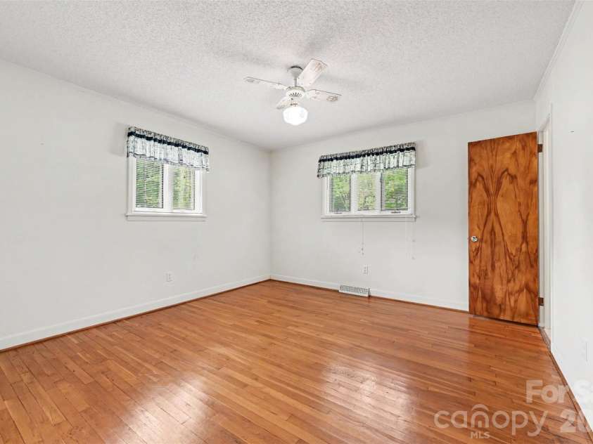 225 Oliphant Road, Mooresville, NC 28115.  MLS# CAR4409209, YatesRealty ID 40324. 