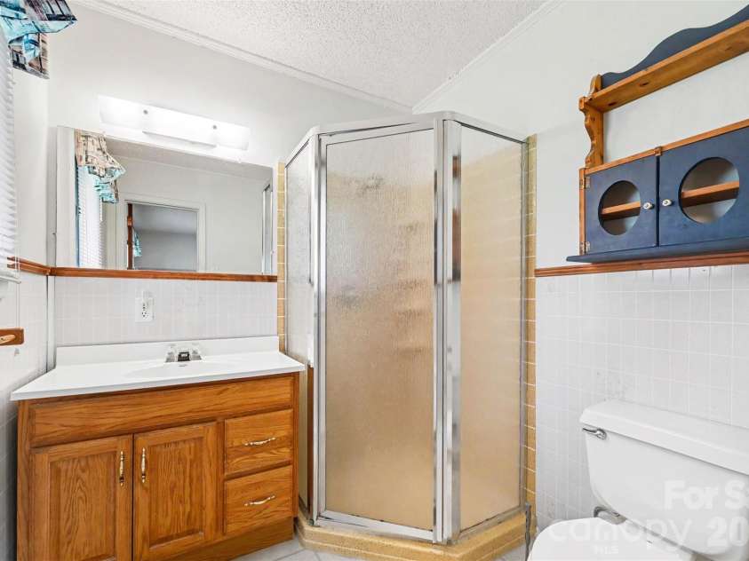 225 Oliphant Road, Mooresville, NC 28115.  MLS# CAR4409209, YatesRealty ID 40324. 