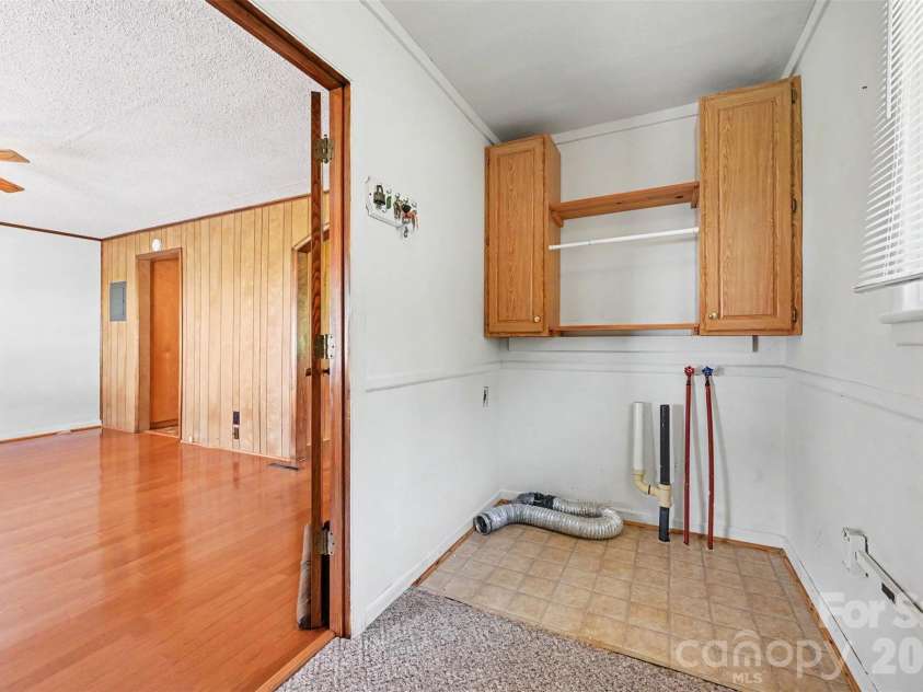 225 Oliphant Road, Mooresville, NC 28115.  MLS# CAR4409209, YatesRealty ID 40324. 