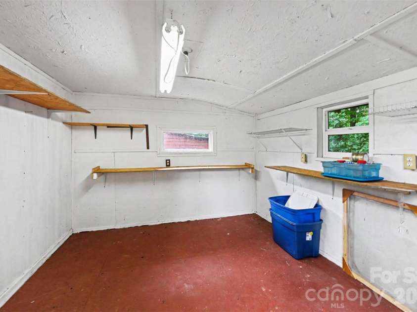225 Oliphant Road, Mooresville, NC 28115.  MLS# CAR4409209, YatesRealty ID 40324. 
