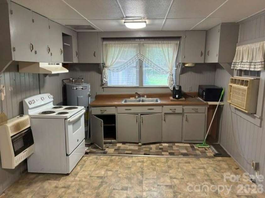 1526 Bills Creek Road, Lake Lure, NC 28746.  MLS# CAR4408616, YatesRealty ID 40325. 