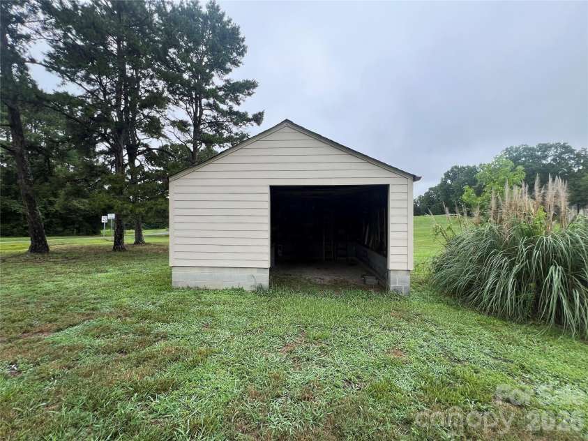 28331 Canton Road, Albemarle, NC 28001.  MLS# CAR4408621, YatesRealty ID 40326. Workshop