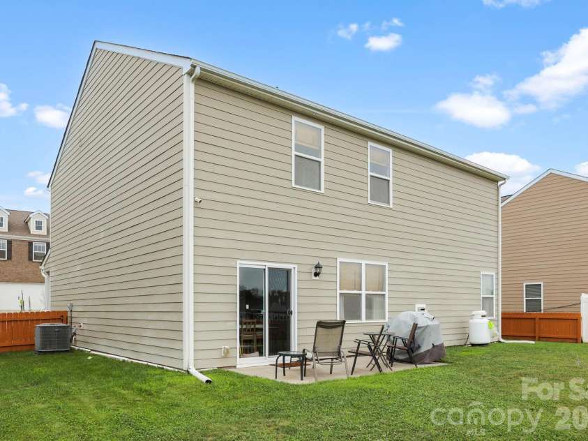 232 Marathon Lane, Candler, NC 28715.  MLS# CAR4409247, YatesRealty ID 40328. 
