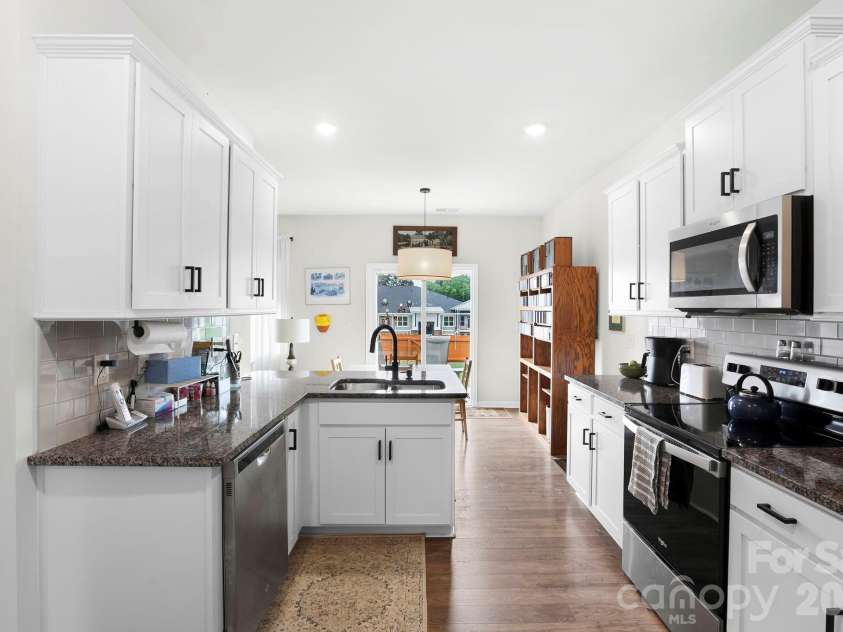 232 Marathon Lane, Candler, NC 28715.  MLS# CAR4409247, YatesRealty ID 40328. 