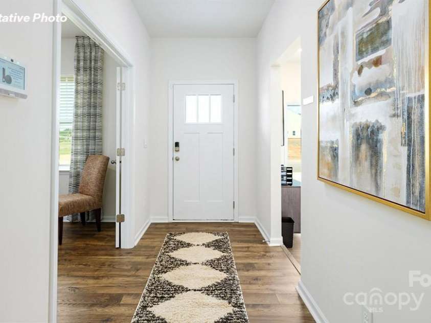 6745 Barcelona Way, Charlotte, NC 28214.  MLS# CAR4320033, YatesRealty ID 4033. 