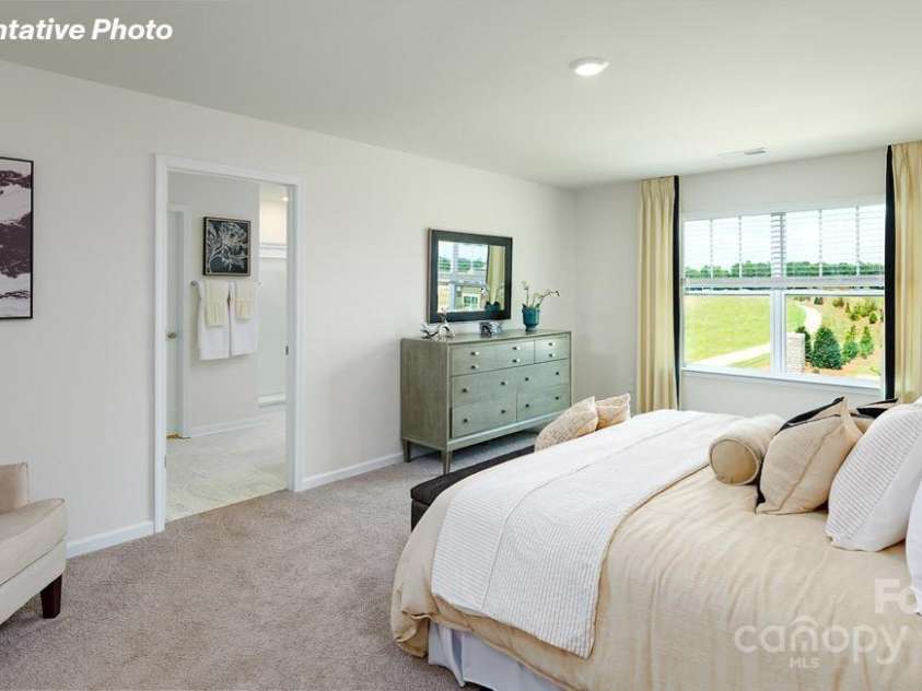 6745 Barcelona Way, Charlotte, NC 28214.  MLS# CAR4320033, YatesRealty ID 4033. 