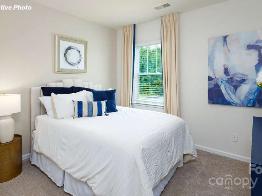 6745 Barcelona Way, Charlotte, NC 28214.  MLS# CAR4320033, YatesRealty ID 4033. 