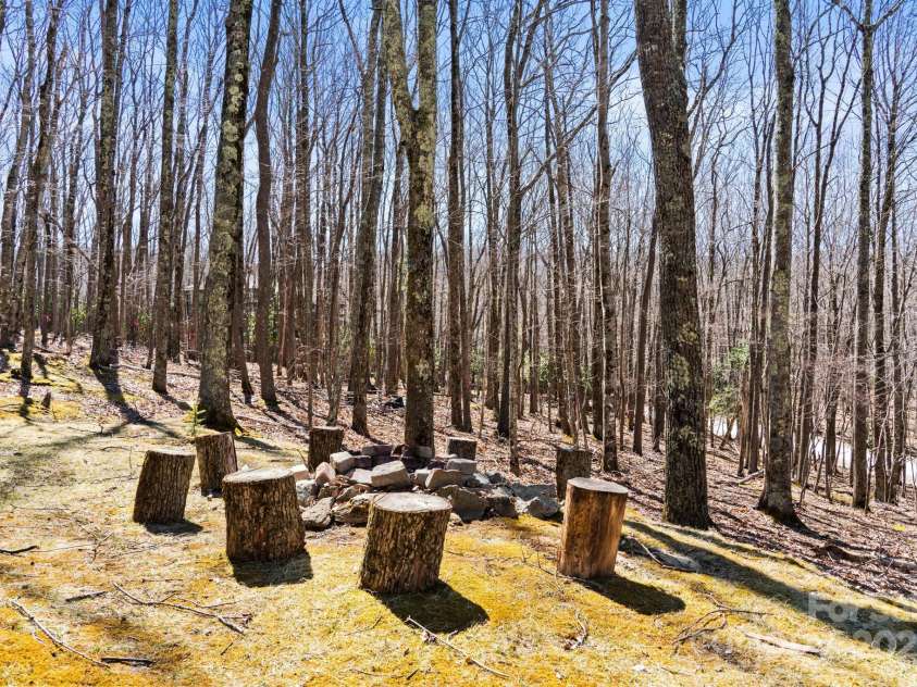 721 Pine Ridge Road, Beech Mountain, NC 28604.  MLS# CAR4242595, YatesRealty ID 4033. Fire Pit