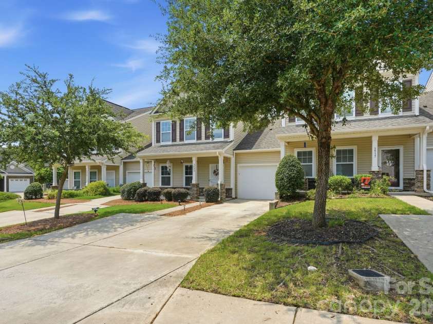 3921 Bighorn Way, Gastonia, NC 28056.  MLS# CAR4408782, YatesRealty ID 40330. 