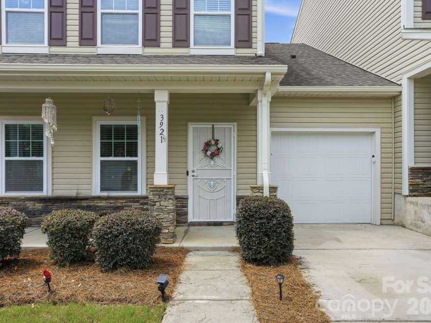 3921 Bighorn Way, Gastonia, NC 28056.  MLS# CAR4408782, YatesRealty ID 40330. 