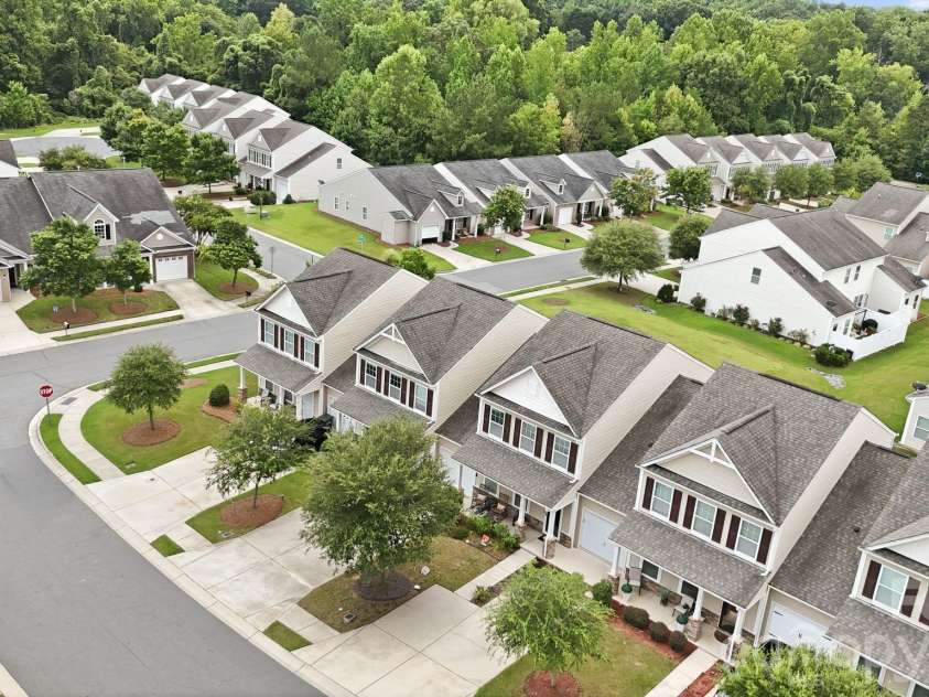 3921 Bighorn Way, Gastonia, NC 28056.  MLS# CAR4408782, YatesRealty ID 40330. 