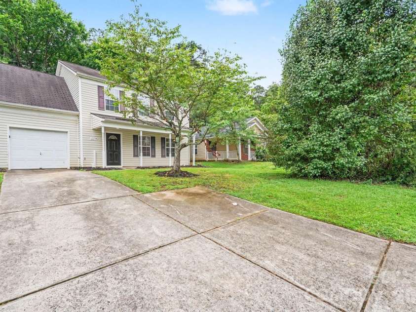 2994 Champion Lane, Concord, NC 28025.  MLS# CAR4408234, YatesRealty ID 40333. 