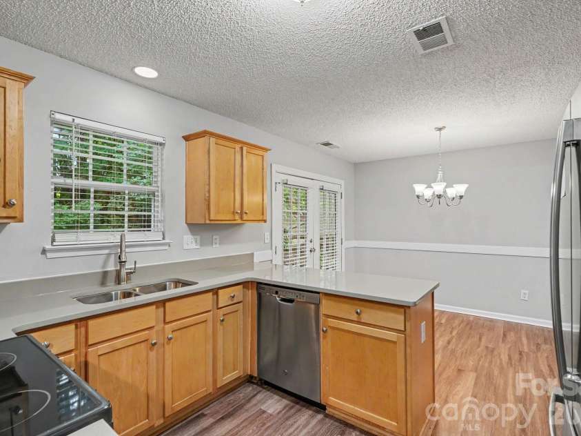 2994 Champion Lane, Concord, NC 28025.  MLS# CAR4408234, YatesRealty ID 40333. 