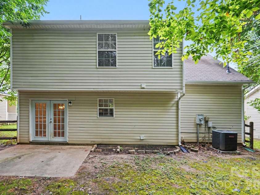 2994 Champion Lane, Concord, NC 28025.  MLS# CAR4408234, YatesRealty ID 40333. 