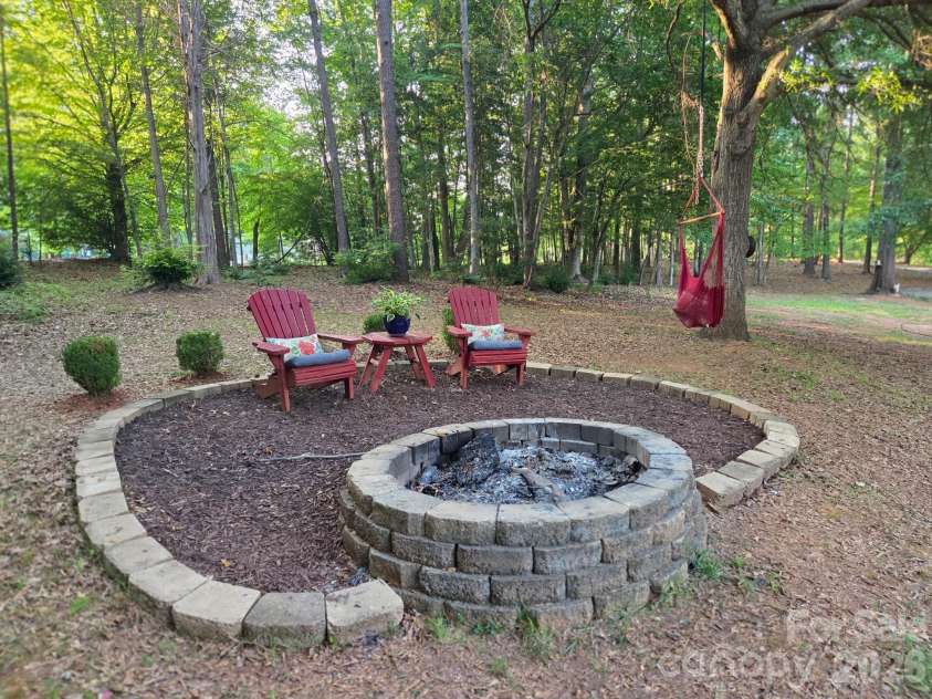 6334 Griffin Road, Lancaster, SC 29720.  MLS# CAR4403121, YatesRealty ID 40335. 