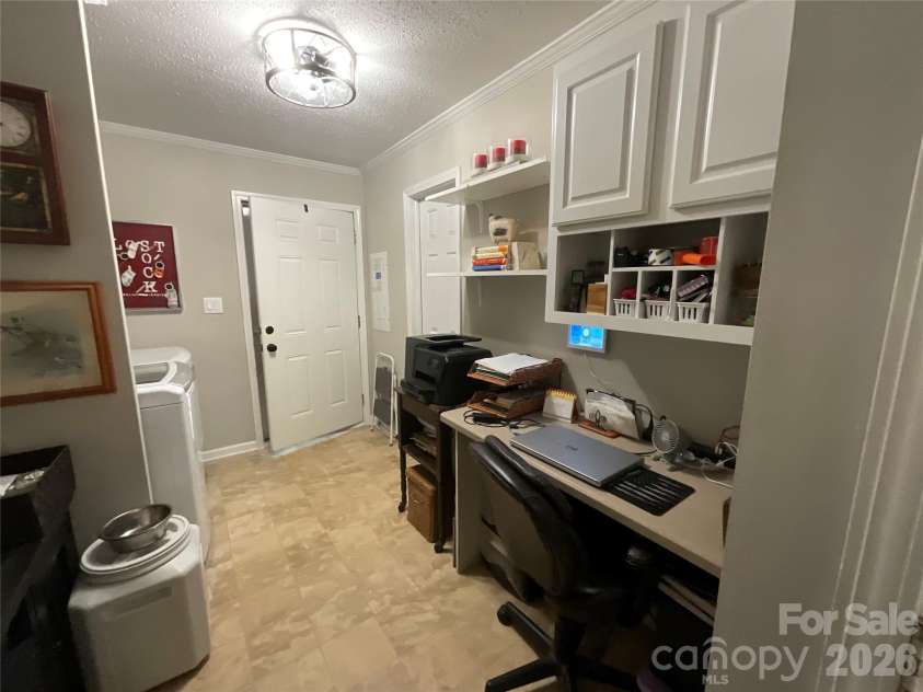 6334 Griffin Road, Lancaster, SC 29720.  MLS# CAR4403121, YatesRealty ID 40335. 