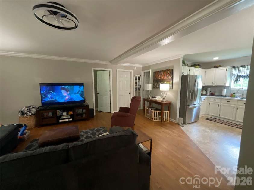 6334 Griffin Road, Lancaster, SC 29720.  MLS# CAR4403121, YatesRealty ID 40335. 