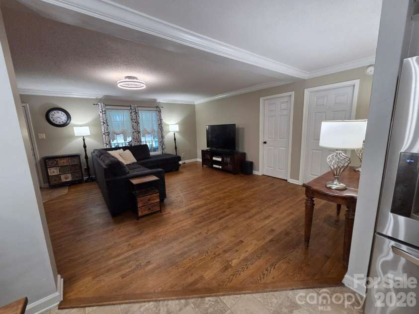 6334 Griffin Road, Lancaster, SC 29720.  MLS# CAR4403121, YatesRealty ID 40335. 
