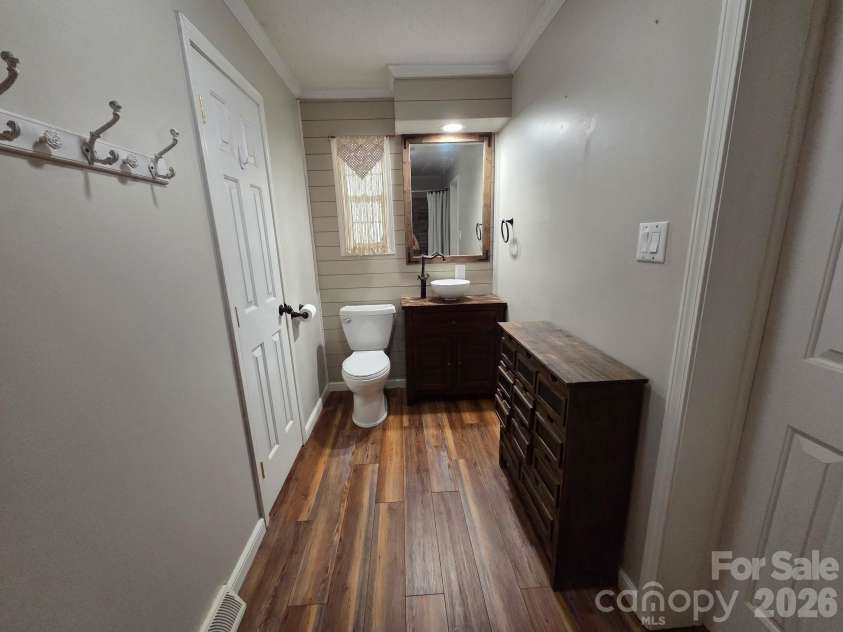 6334 Griffin Road, Lancaster, SC 29720.  MLS# CAR4403121, YatesRealty ID 40335. 