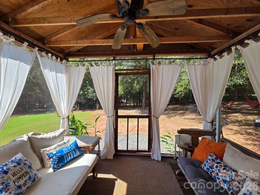 6334 Griffin Road, Lancaster, SC 29720.  MLS# CAR4403121, YatesRealty ID 40335. 