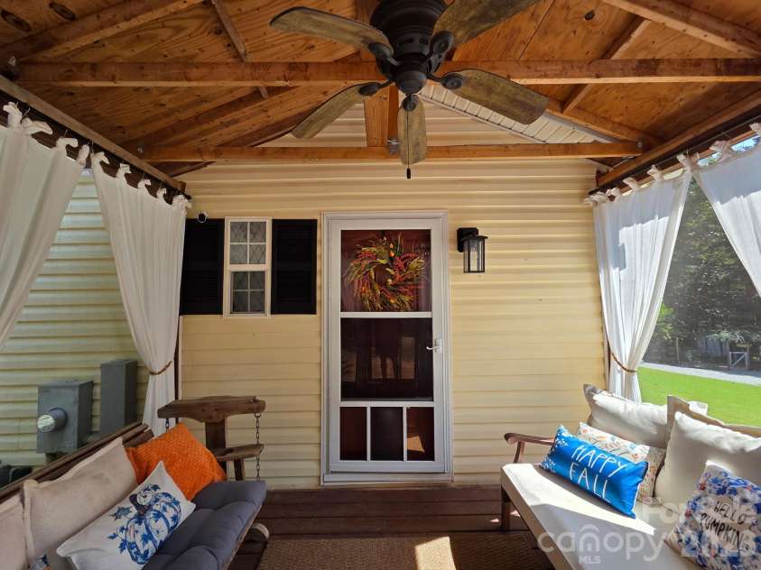6334 Griffin Road, Lancaster, SC 29720.  MLS# CAR4403121, YatesRealty ID 40335. 