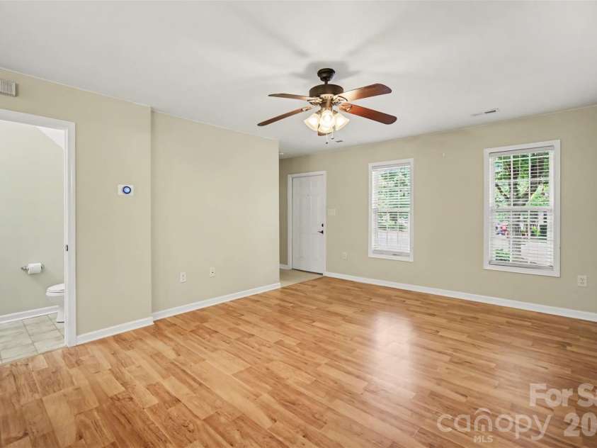 116 Locomotive Lane, Mooresville, NC 28115.  MLS# CAR4409030, YatesRealty ID 40337. 