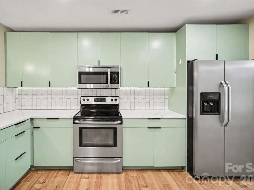 116 Locomotive Lane, Mooresville, NC 28115.  MLS# CAR4409030, YatesRealty ID 40337. 