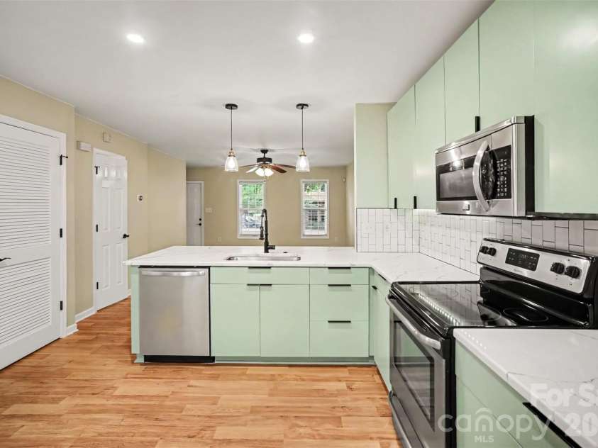116 Locomotive Lane, Mooresville, NC 28115.  MLS# CAR4409030, YatesRealty ID 40337. 