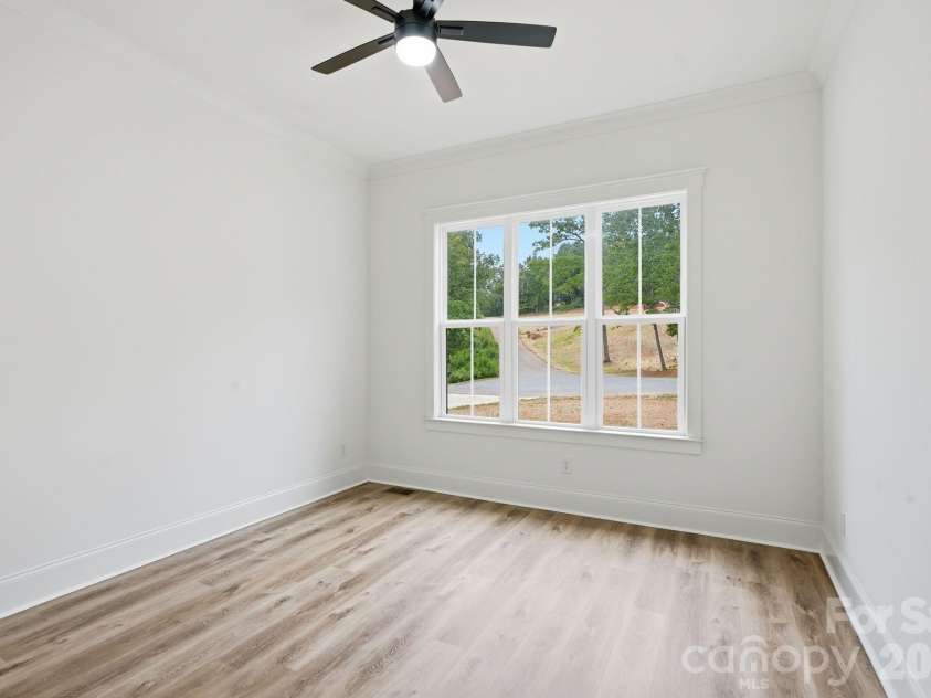 301 Spanish Oak Lane, Gastonia, NC 28056.  MLS# CAR4405653, YatesRealty ID 40338. 
