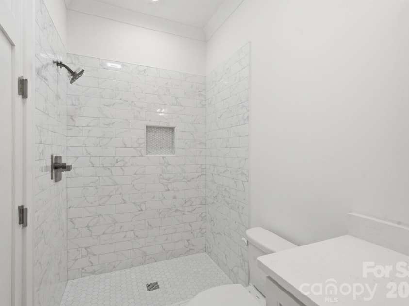 301 Spanish Oak Lane, Gastonia, NC 28056.  MLS# CAR4405653, YatesRealty ID 40338. 