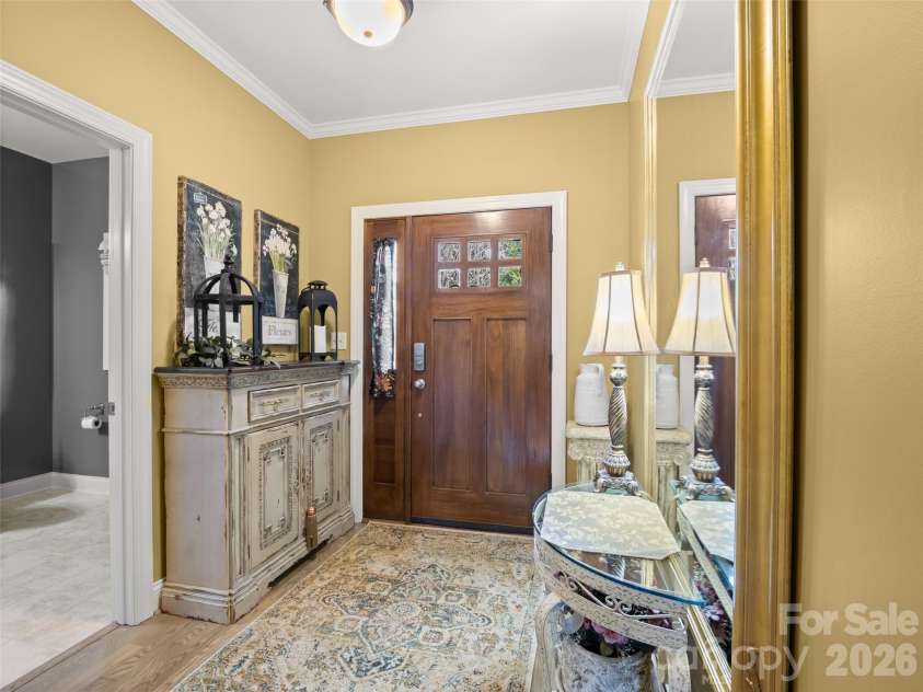 21 Jeff Drive, Asheville, NC 28806.  MLS# CAR4349335, YatesRealty ID 4034. 