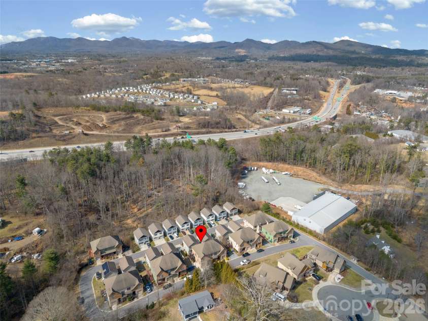 21 Jeff Drive, Asheville, NC 28806.  MLS# CAR4349335, YatesRealty ID 4034. 