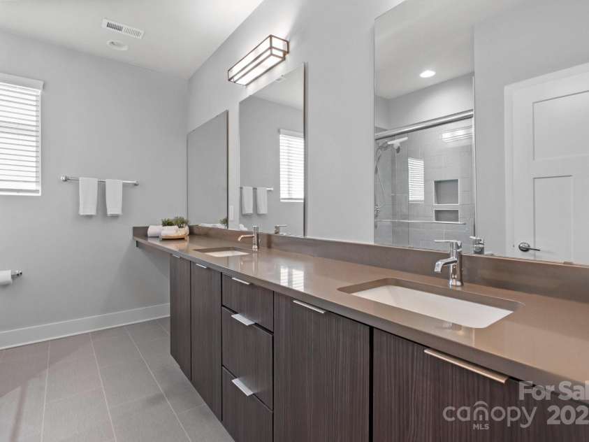 324 Uptown West Drive, Charlotte, NC 28208.  MLS# CAR4242690, YatesRealty ID 4034. 